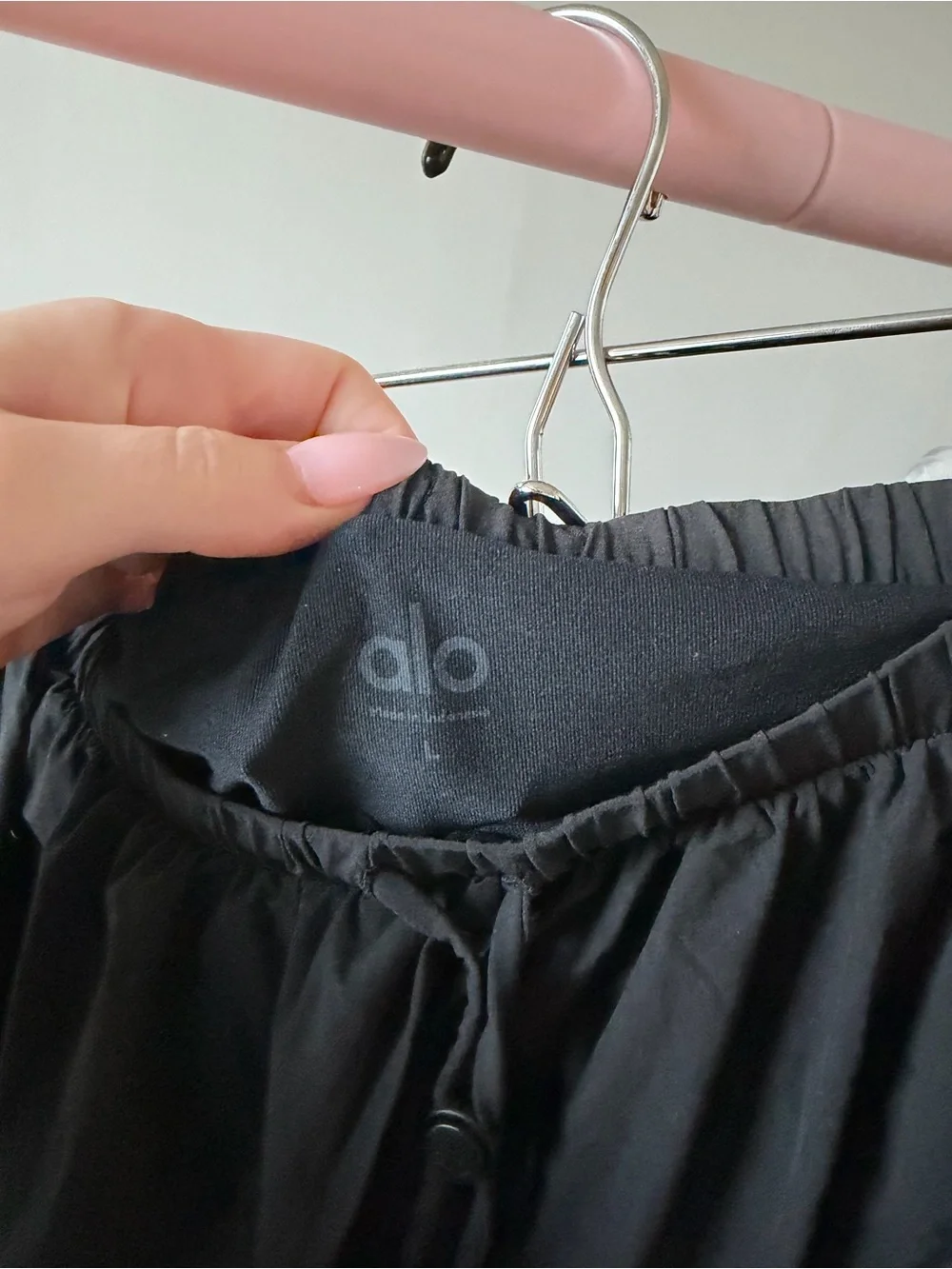 ALO breezy skirt